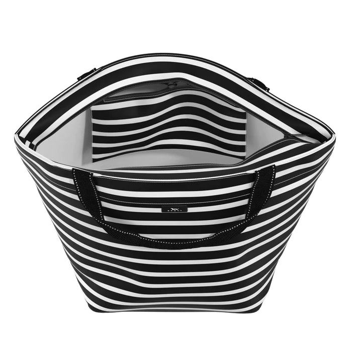 The Weekender Travel Bag Fleetwood Black
