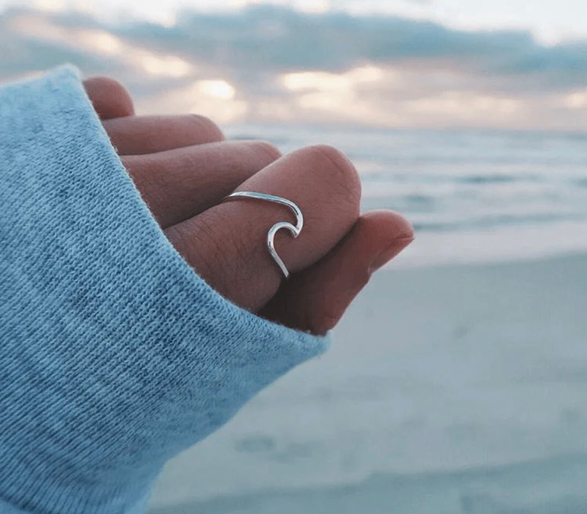 Pura Vida Wave Ring