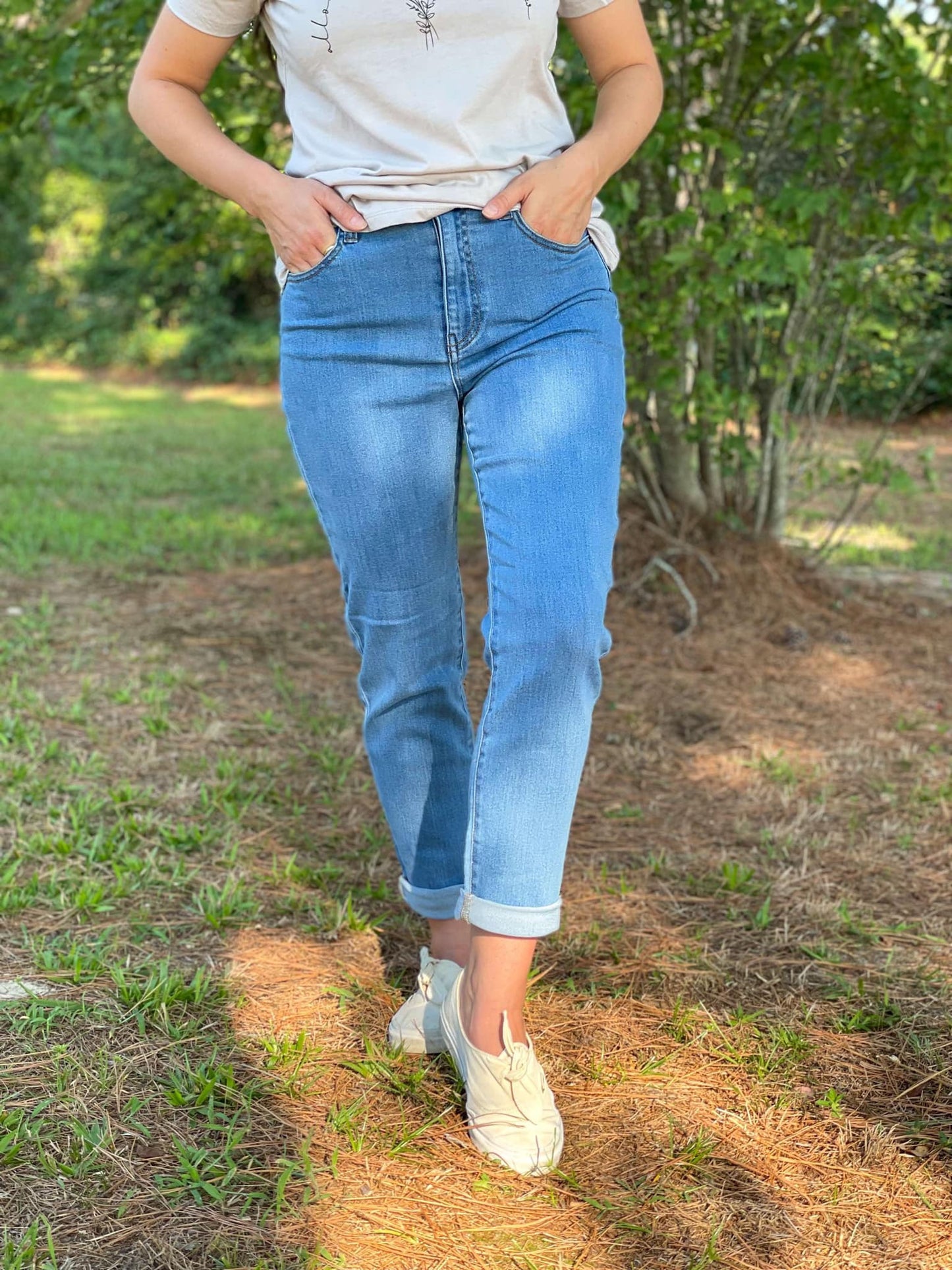 Non-Distressed Light Wash Mom Jeans