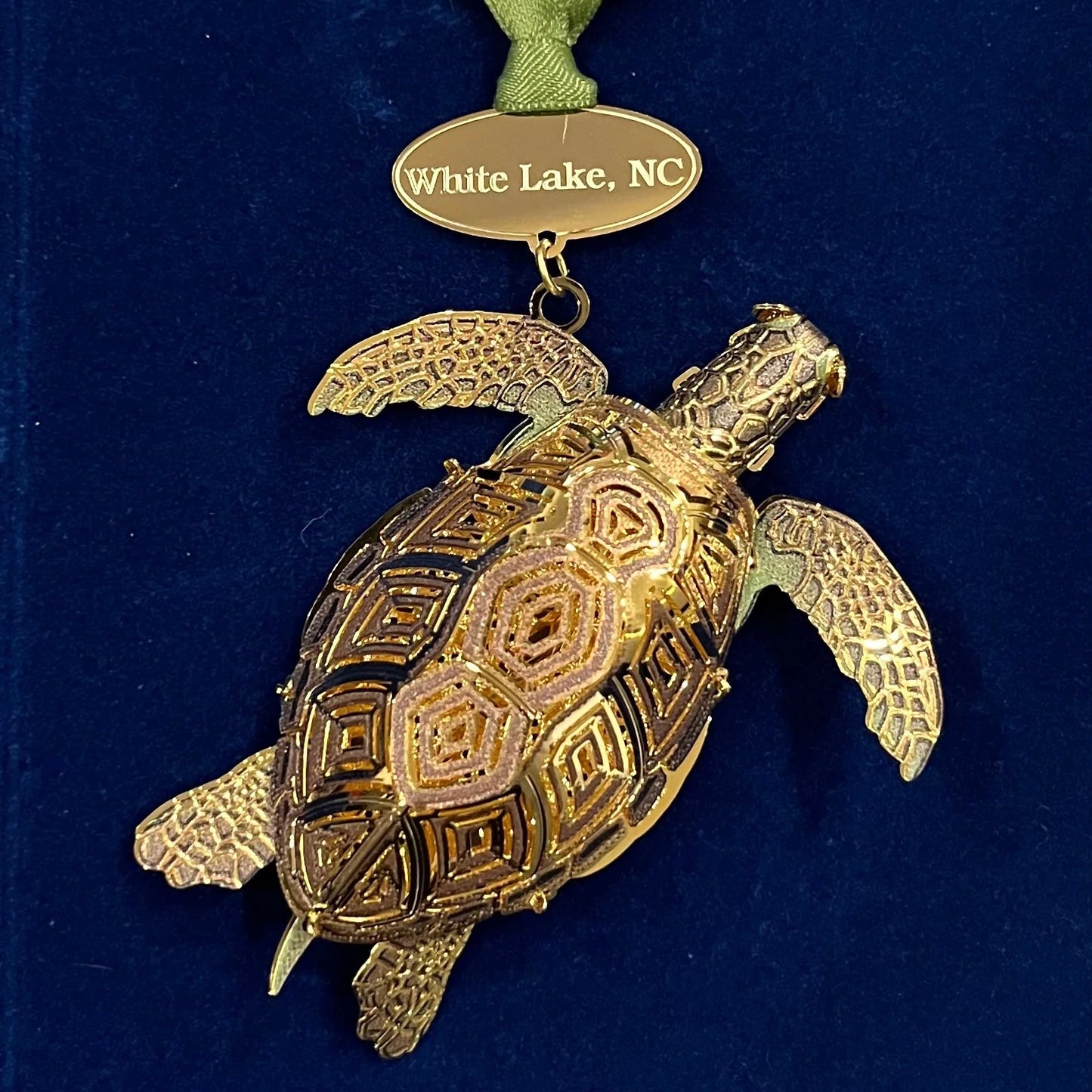 Sea Turtle 3D White Lake Ornament