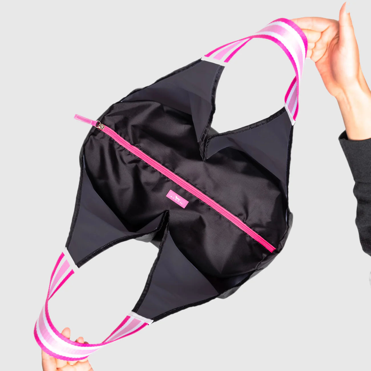 Going Places Tote - Black